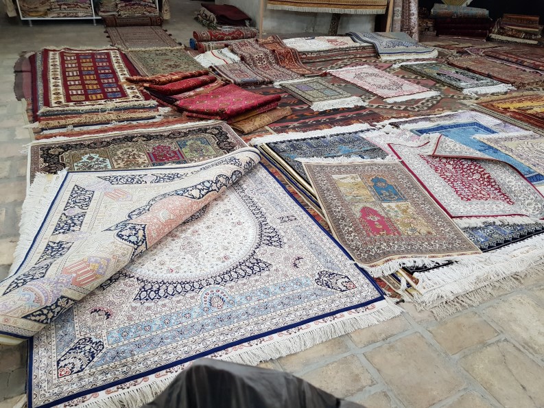 Boukhara Tapis 2.jpg