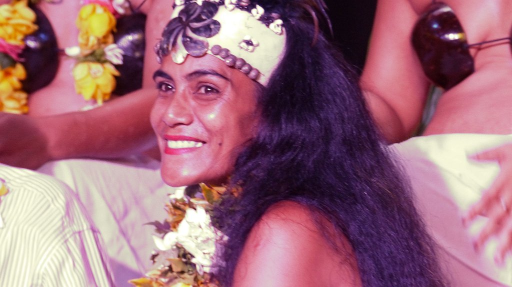 33 - Danseuse polynesienne.JPG