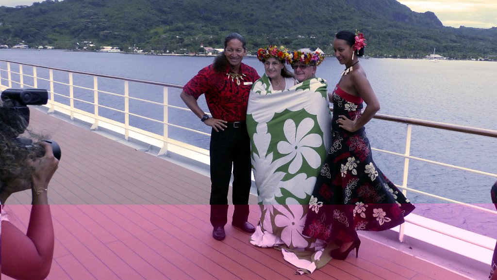 37 - Anniversaire de notre mariage sur le pont du Paul Gauguin.JPG